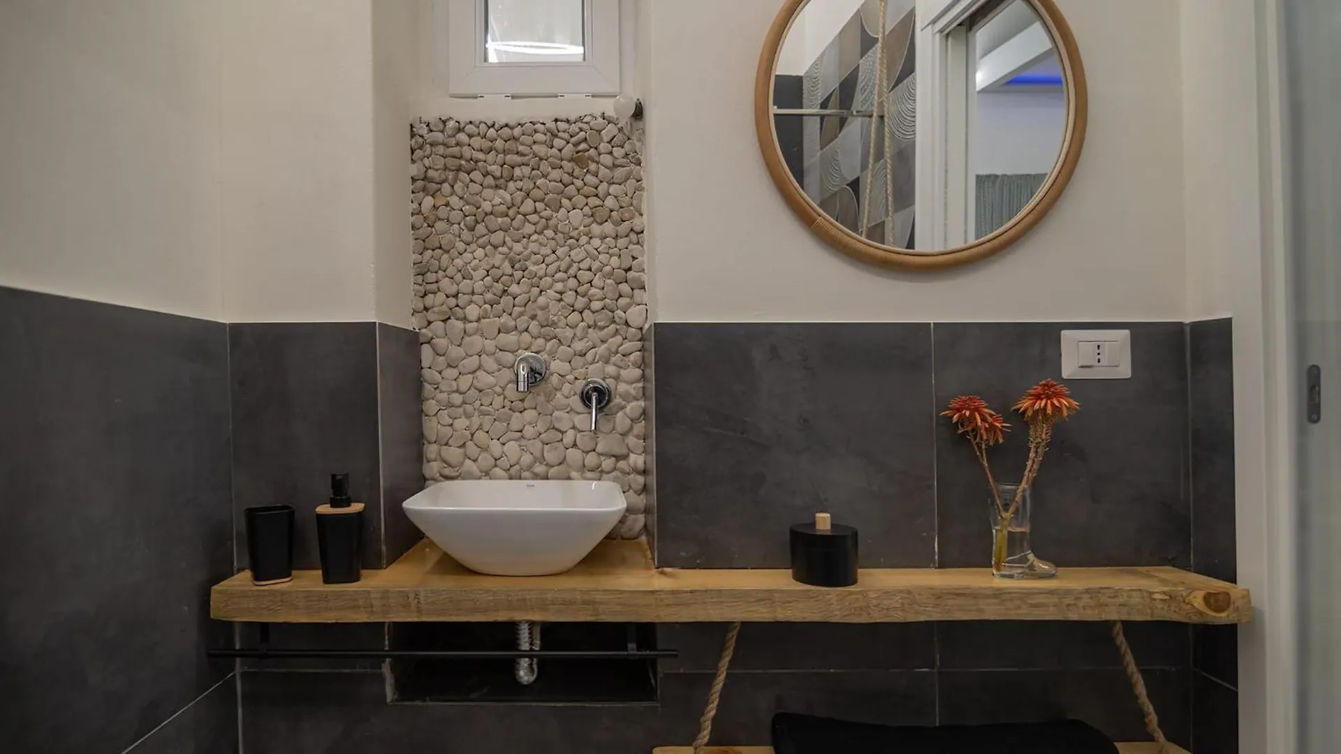 Guest house Essenza Suite Siracusa Con Jacuzzi Privata Syracuse